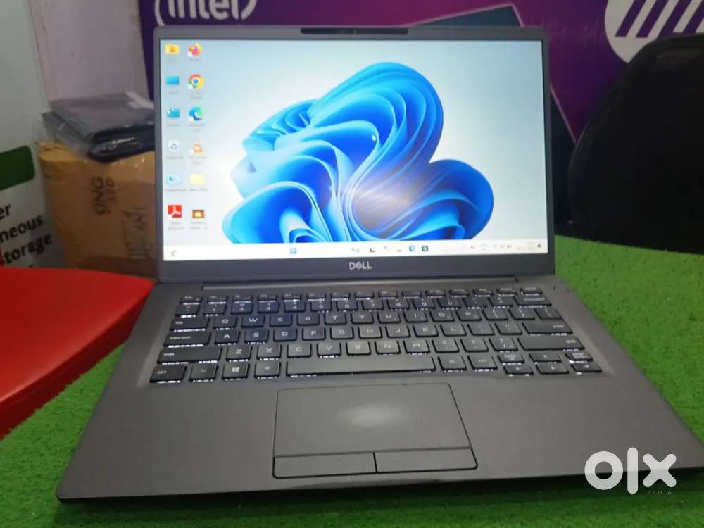 Dell Latitude 7400 Corp i5 8th Gen 8gb RAMs 256gb SSDs 14 inchs Gud Wk