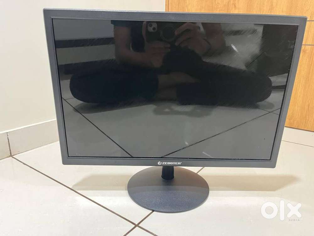 Zebster 19 inch Monitor – HDMI + Speakers – ₹1500