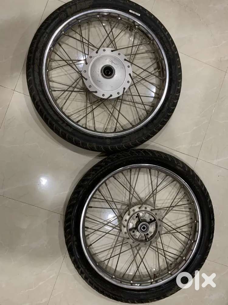 Splendor Tyre and Ring in New Condition