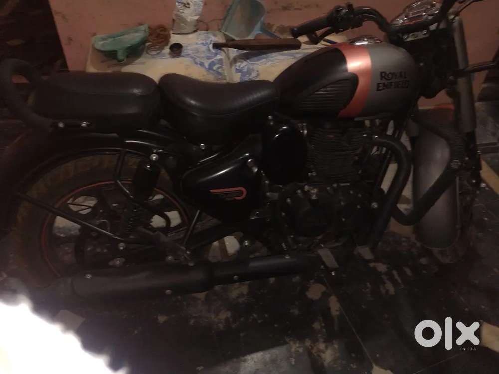 Royal enfield classic 350 with navigation system
