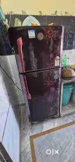 Godrej refrigerator, double door, above 200 litre