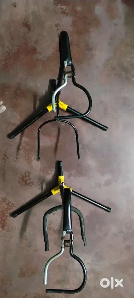 Guitar Stand Foldable & adjustable