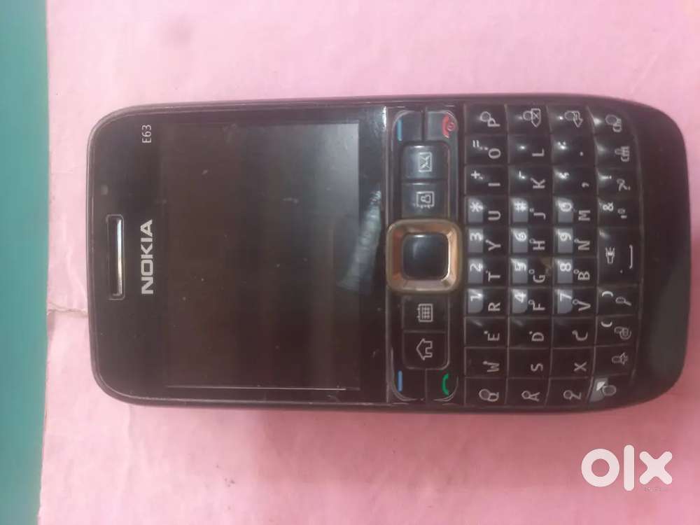 Nokia E63 keypad phone