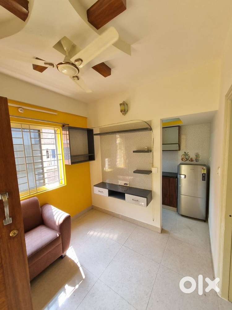 1BHK SEMI FURNISHED