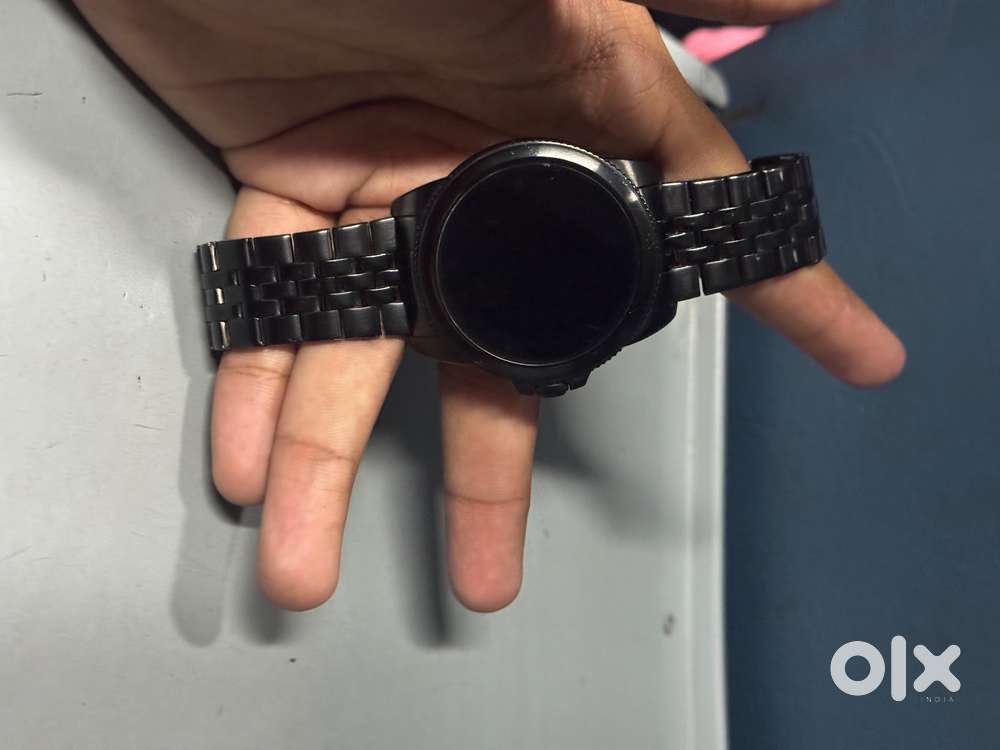 FOSSIL Gen 5E Smartwatch (black strap,free size)