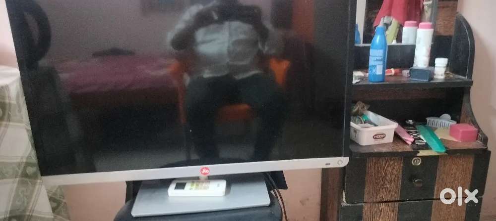 TOSHIBA Android 32 inches LED for sale