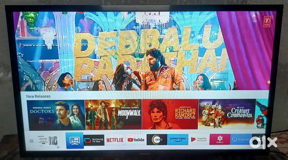 Samsung 32 inch smart LED TV