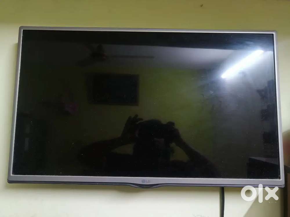 LG tv 32 inch