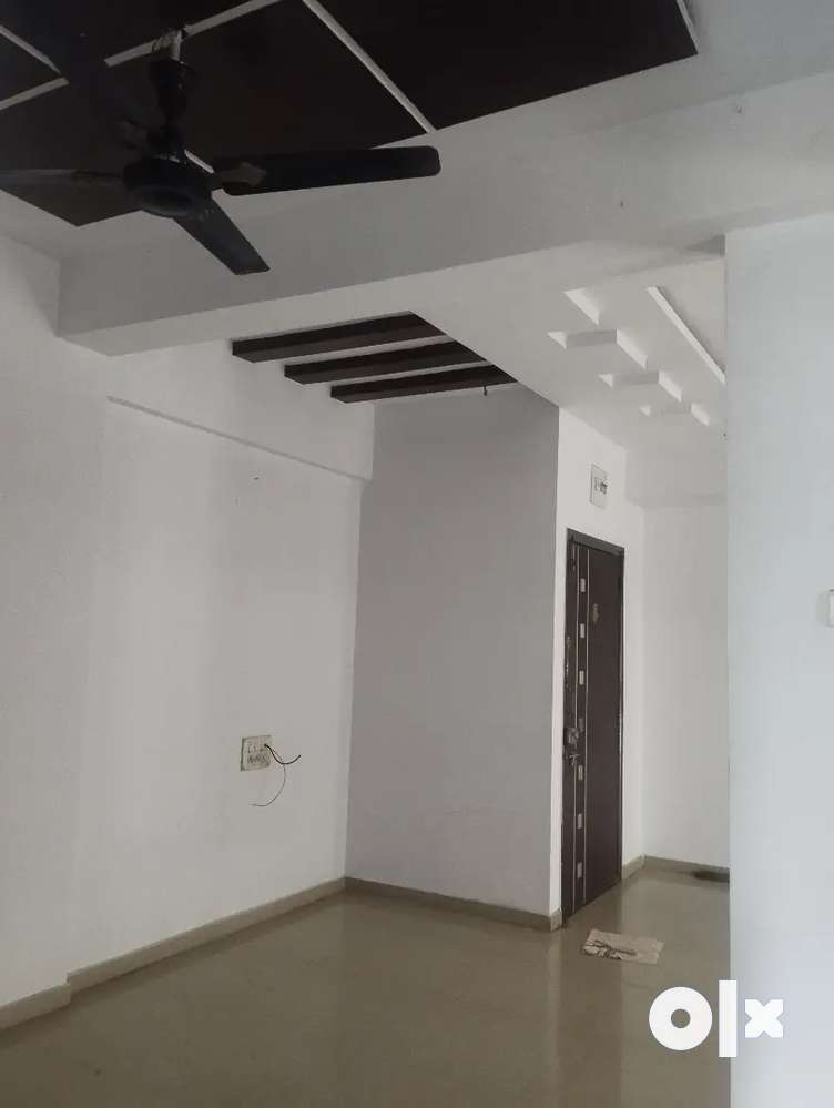 2 BHK semi furnished flat for rent at new sama road
