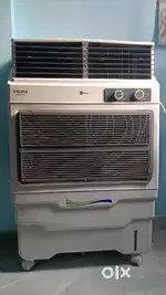 Blower colar 1 year old very good condition