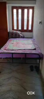 Bed लोहे का पलंग