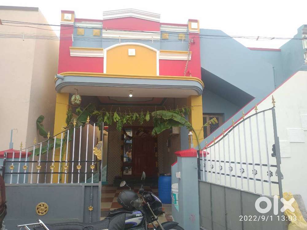 Individual House very near to trichy main road.
