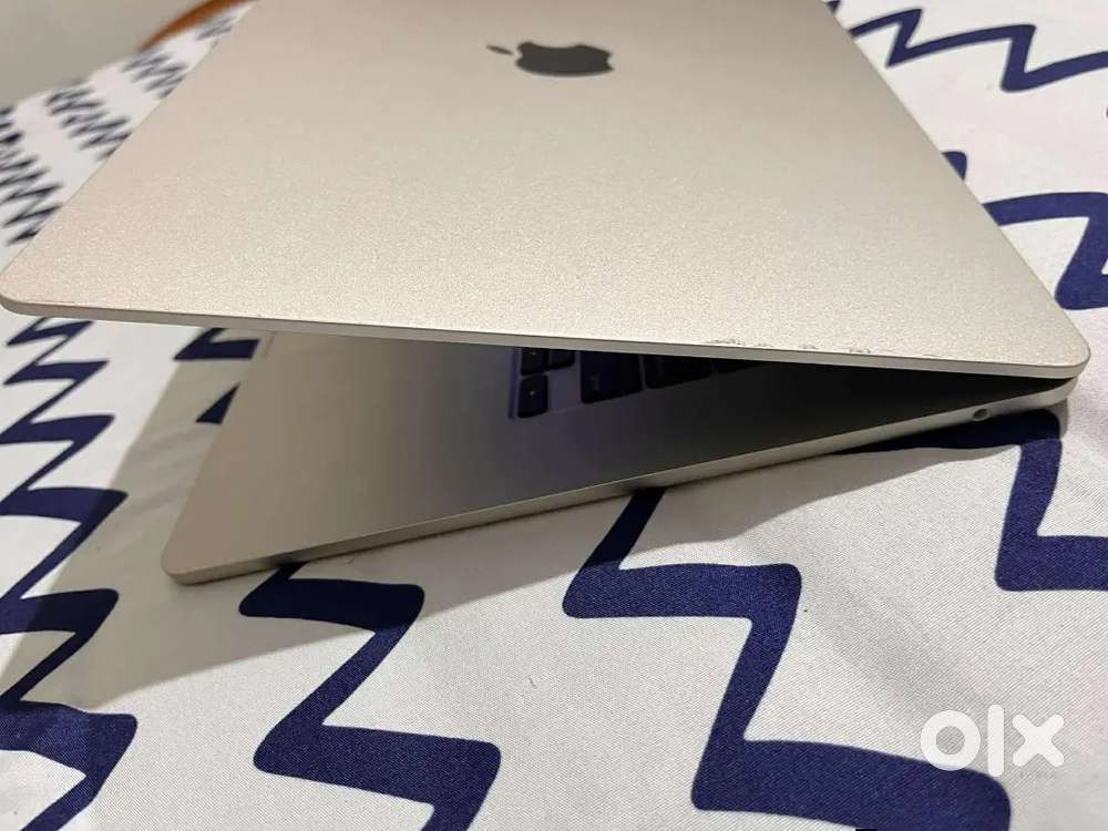 Mackbook air m4 16 gb 512 ssd 5 month old
