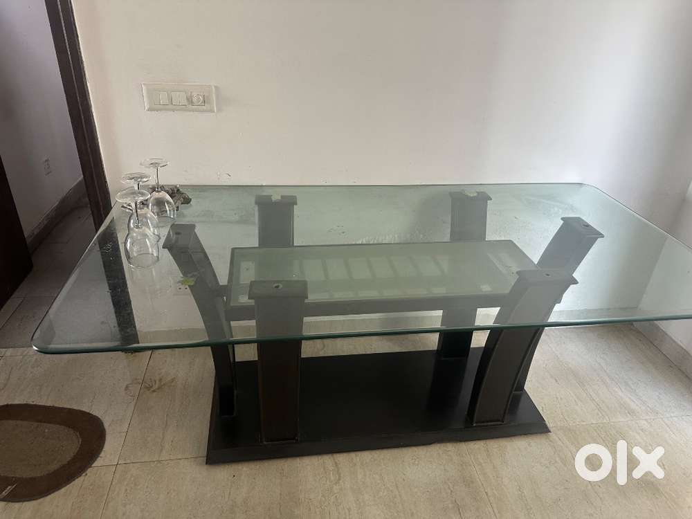6 seater dining table