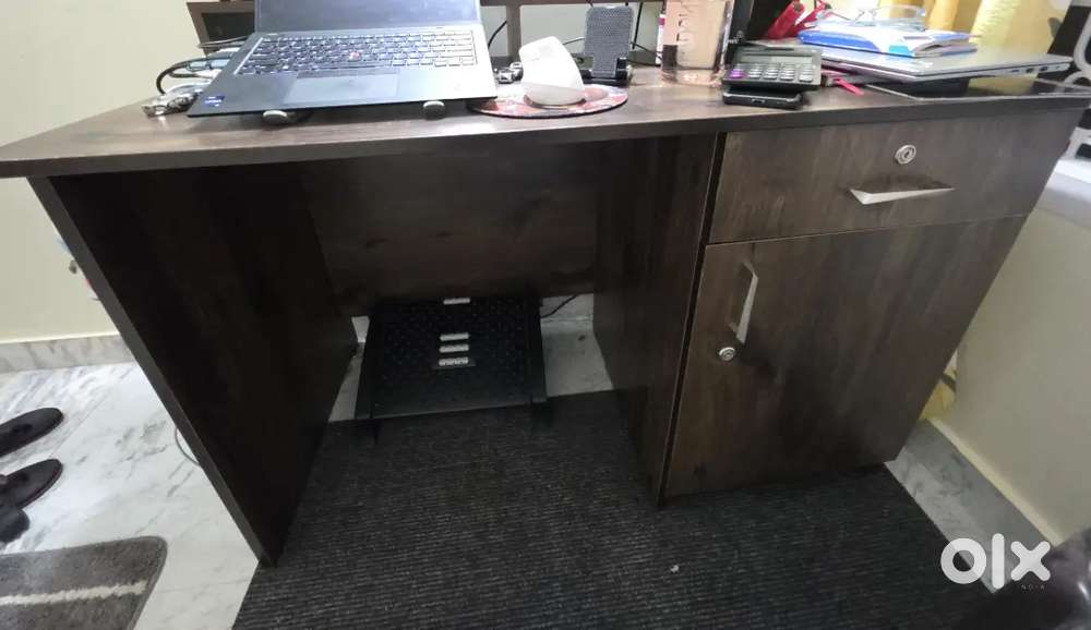 Office table or study table with monitor stand