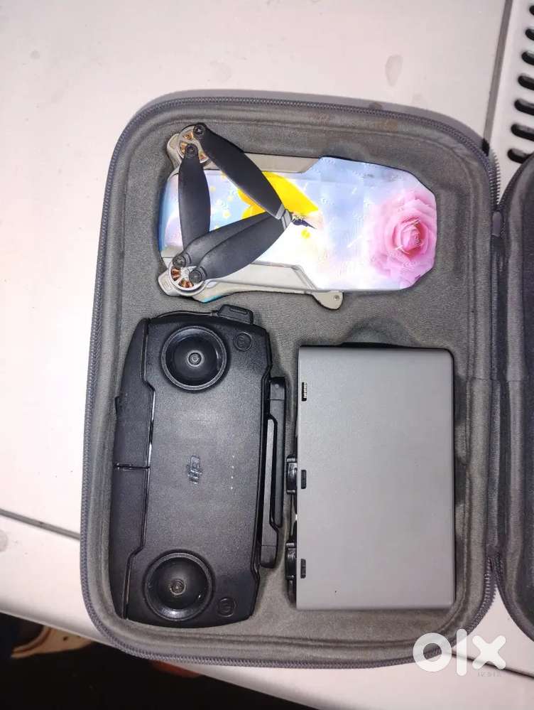 DJI mavic mini drone good condition and 1 years