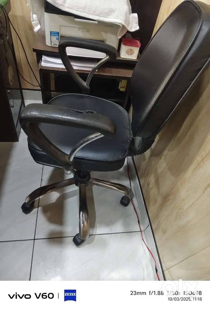Office revolving chair