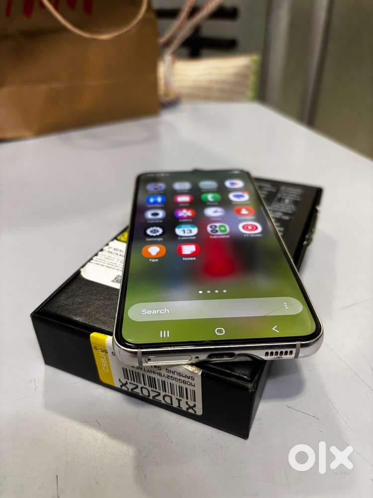 Samsung S22 5G white