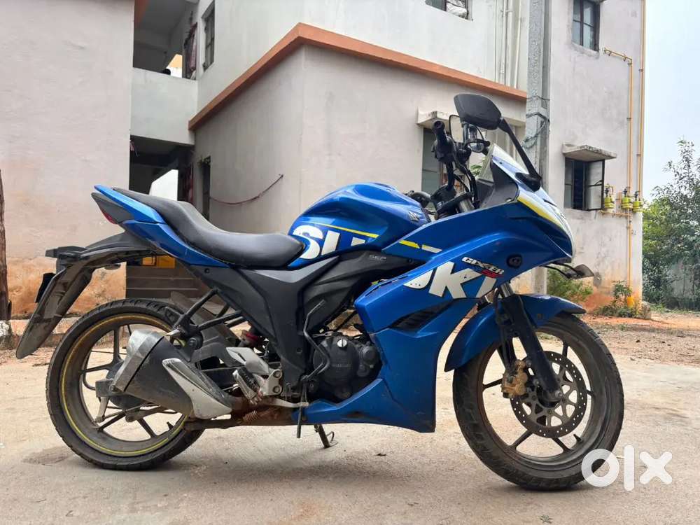 Suzuki bike gixxer