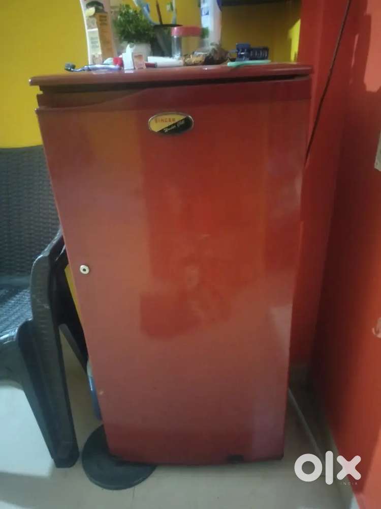 Singer fridge in fully working condition