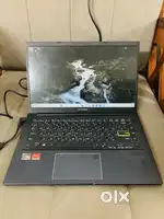 ASUS VivoBook 14 
AMD Ryzen 3  4GB/256GB