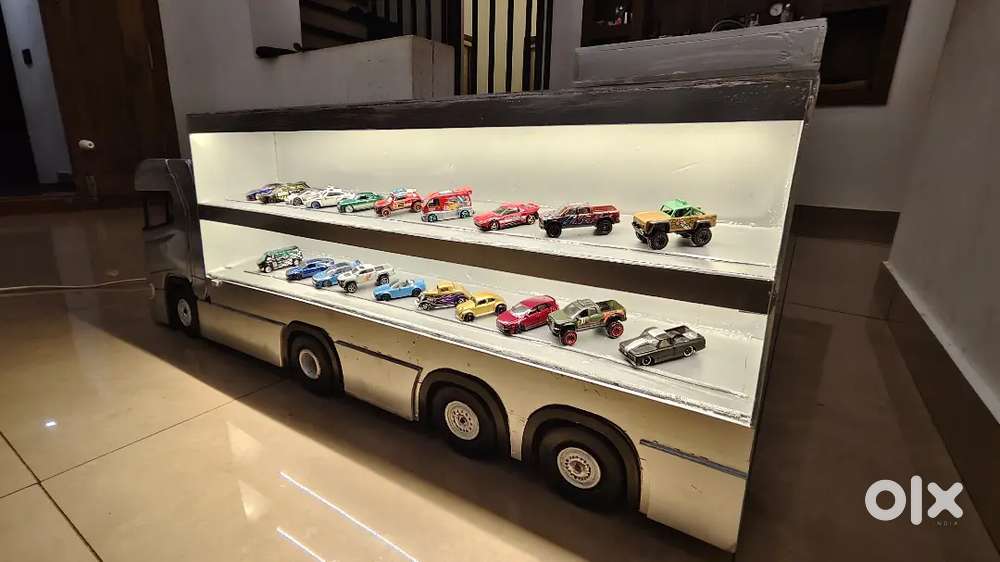 Hotwheels rack scania truck