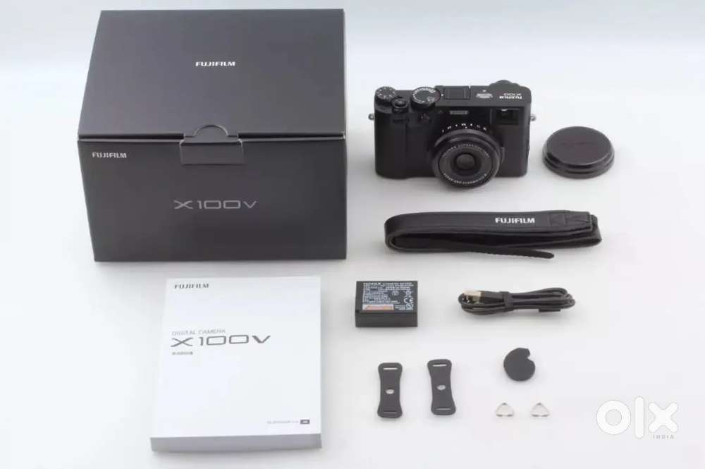Fujifilm X100V Black Digital Camera 26.1MP 4K Compact JAPAN