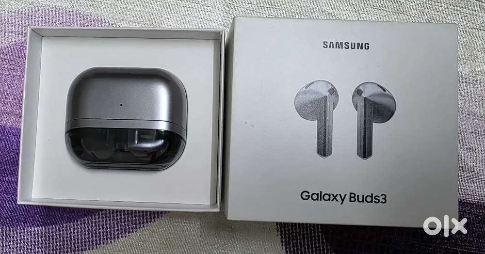 Brand new Samsung Galaxy Buds3