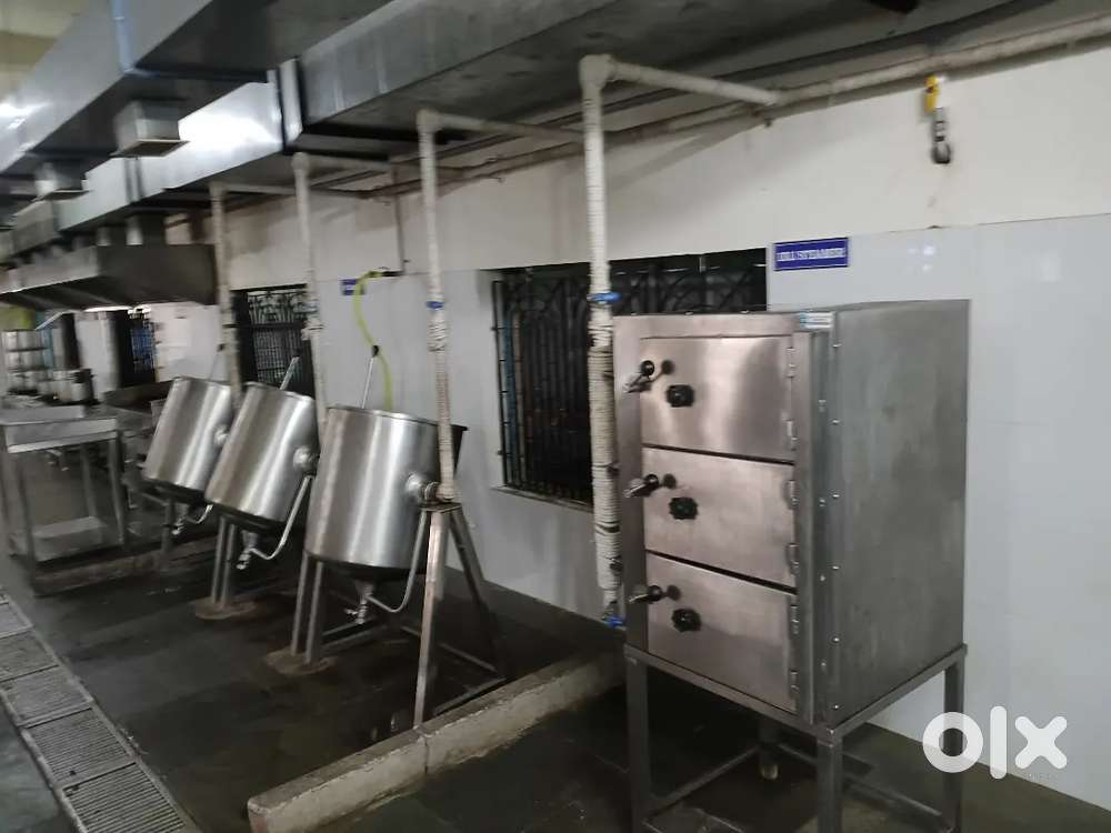 Excellent equiped central kitchen sale at Thuraipakkam