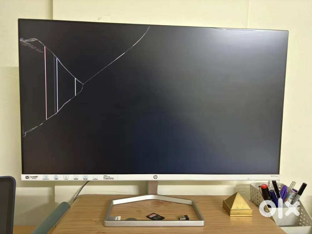 HP M24fwa Monitor (24-inch) LCD is not working, Complete Box