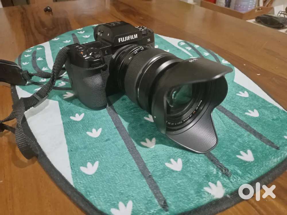FUJIFILM X-H2S + XF 16-55mm F2.8 WR , Pro Body & Lens Combo