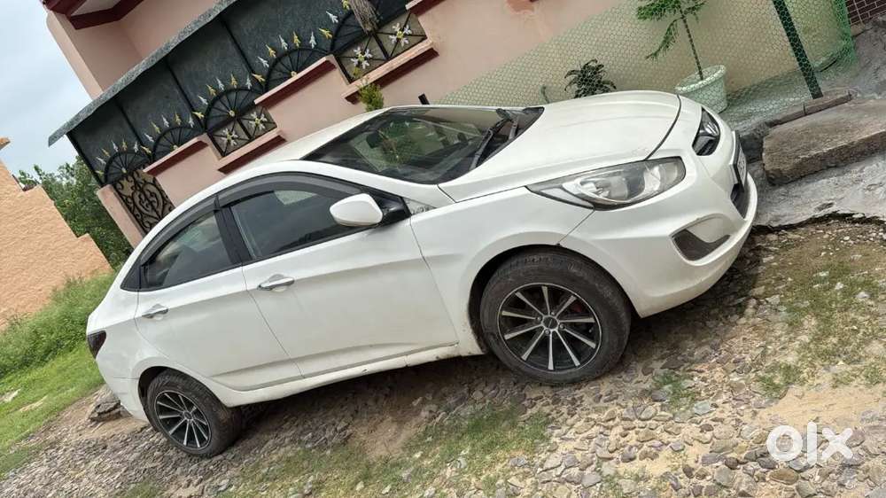 Hyundai Verna 2015 Diesel 150123 Km Driven