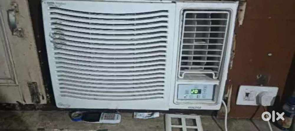 Urgent sell 1 years use