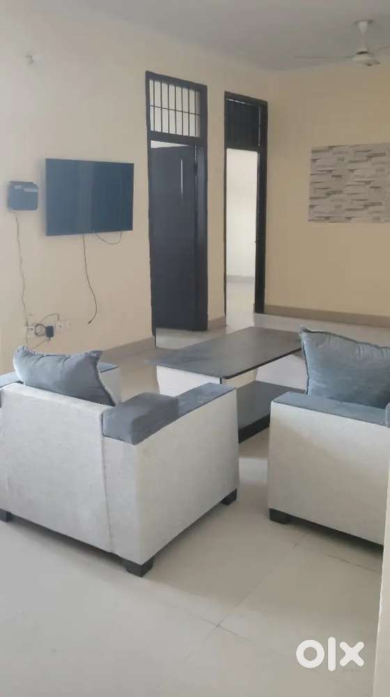 3.5 BHK fully furnished Apartments for Rent