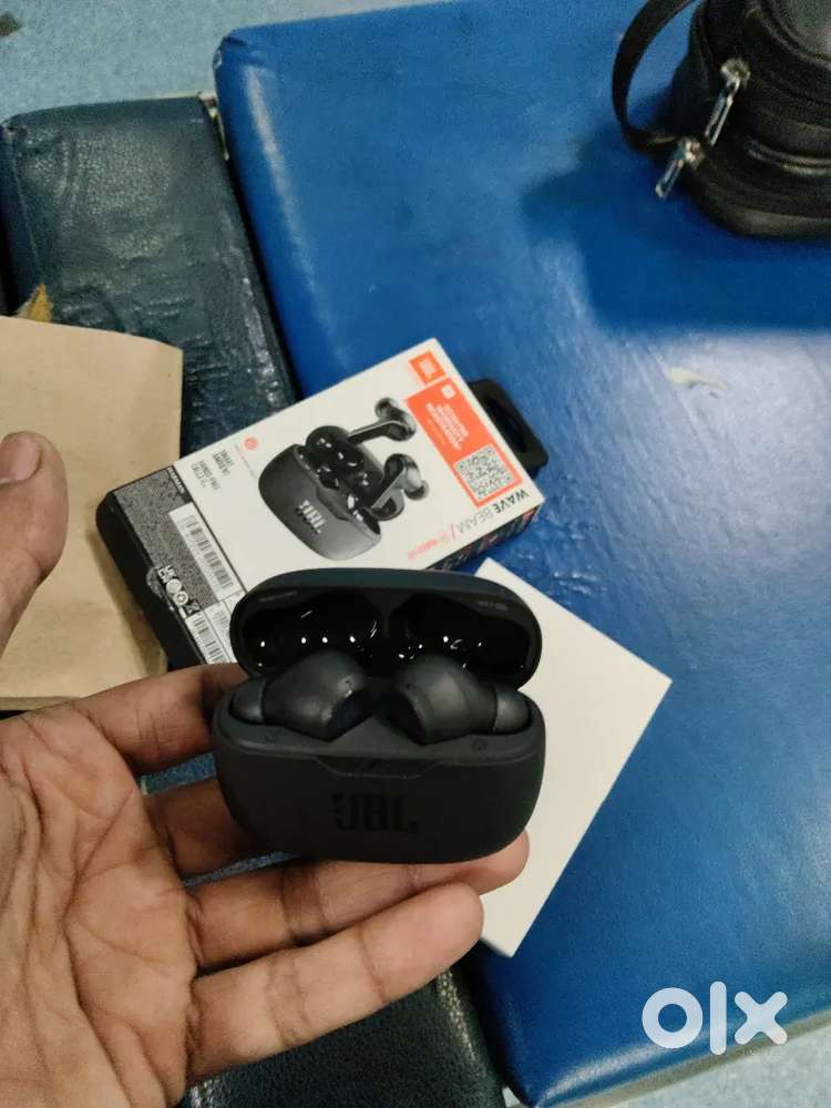 JBL Wave Beam Earbuds