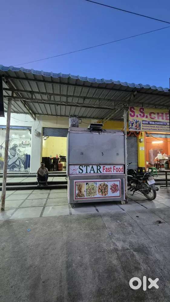 Complete Fast Food Metirial