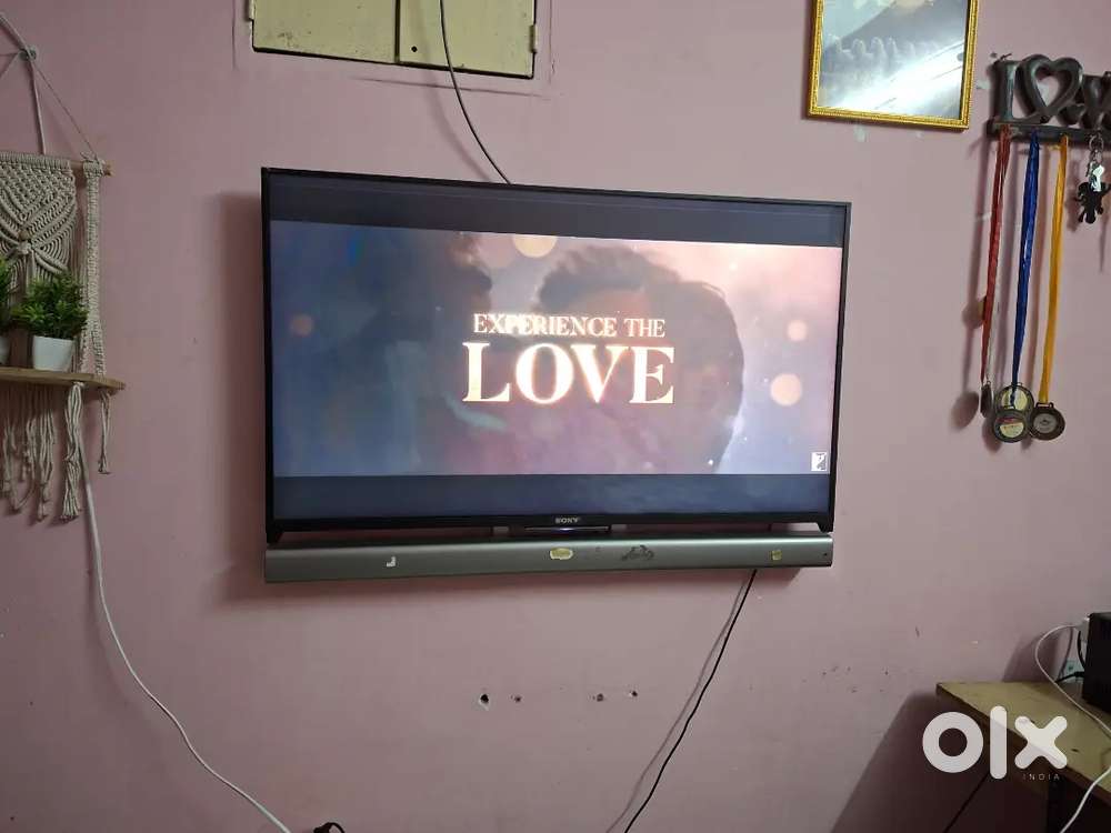 Sony Model No. KDL-43W950D, 43 inch