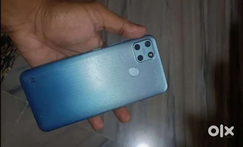 Realme 25y 4/64