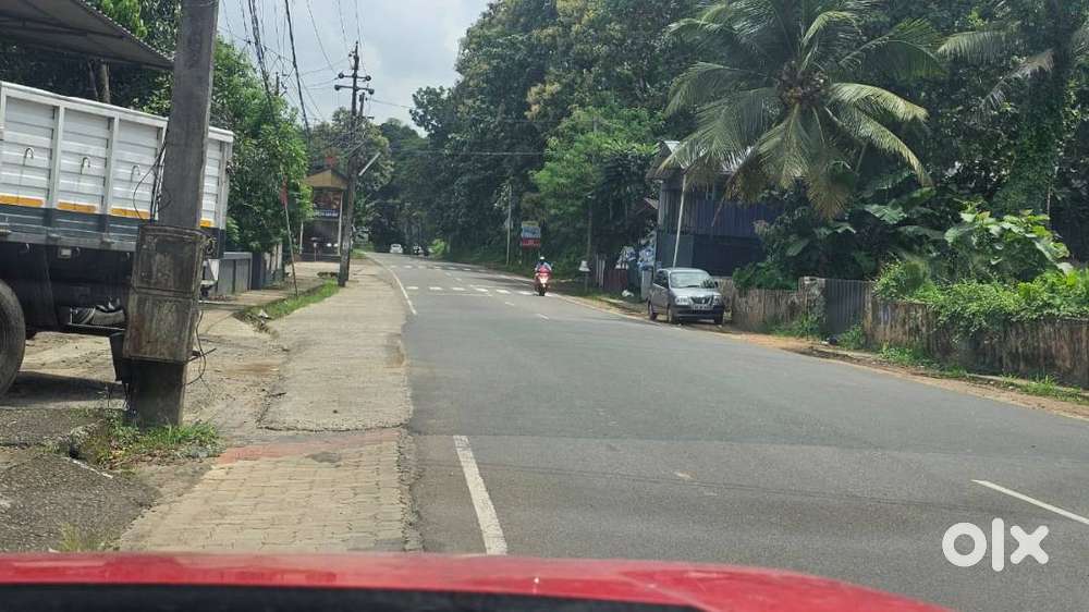 ഏറ്റുമാനൂർ - പാലാ റോഡിൽ , കൊമേർഷ്യൽ പ്ലോട്ട് വിൽപ്പനയ്ക്ക്