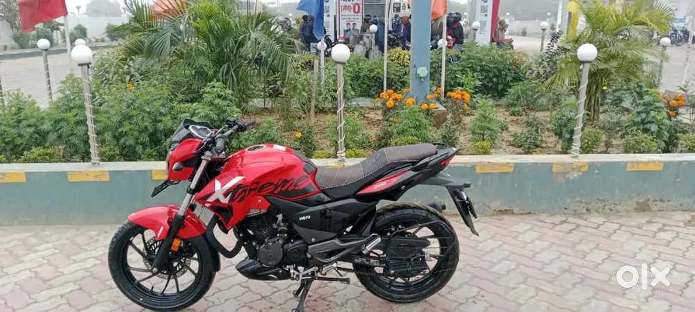 Clean and clear gadi Hai Van hand dusri gadi le liya hun isliye