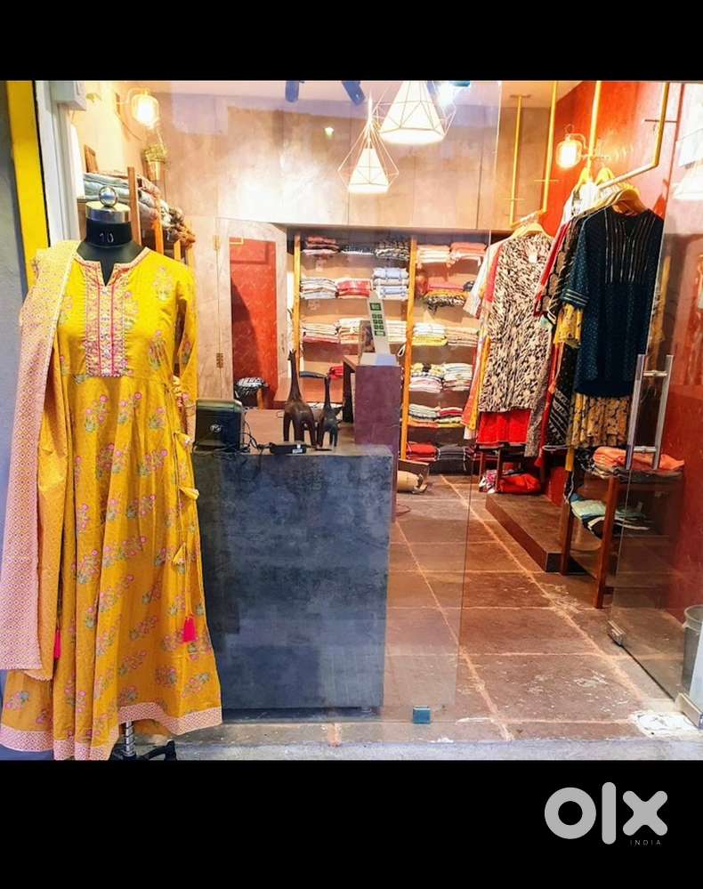 Women’s boutique with full stock and interior