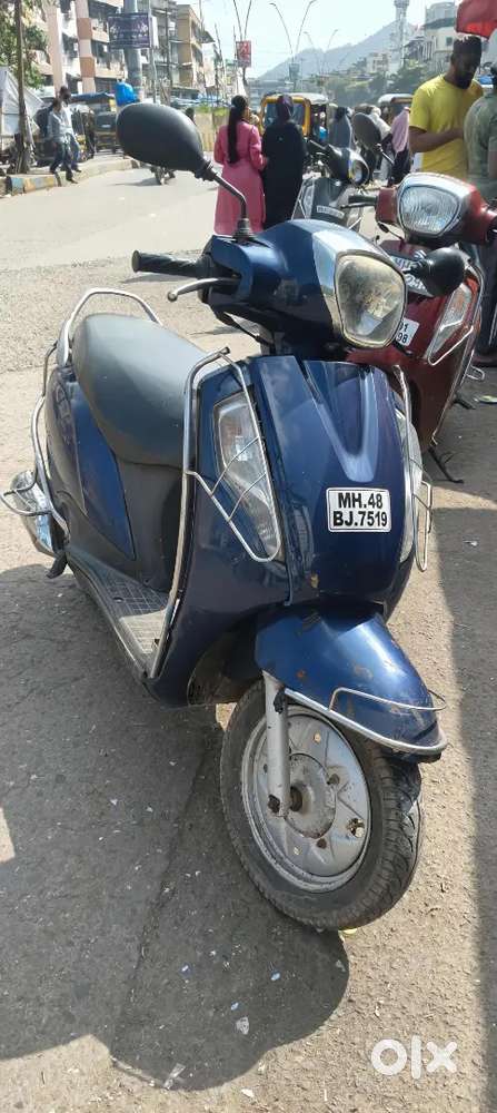 Suzuki access 125 blue colour