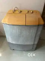 LG semi automatic washing machine 6.2 kg