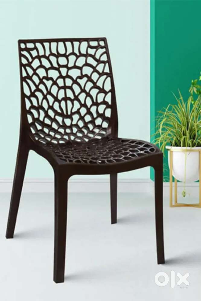 Dining Table with chais