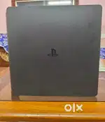 Play Station 4 Slim