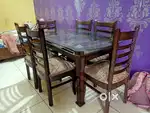 Newly look good condition dining table