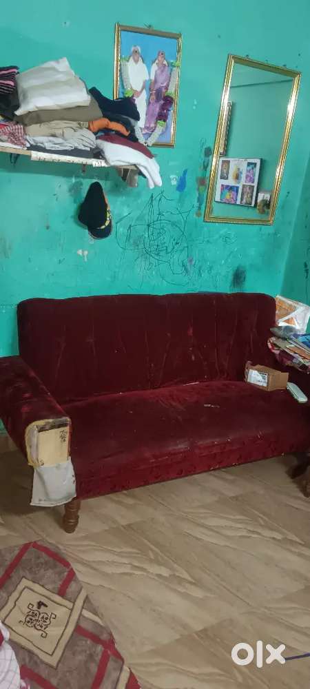 Rentel house bachelors allowed