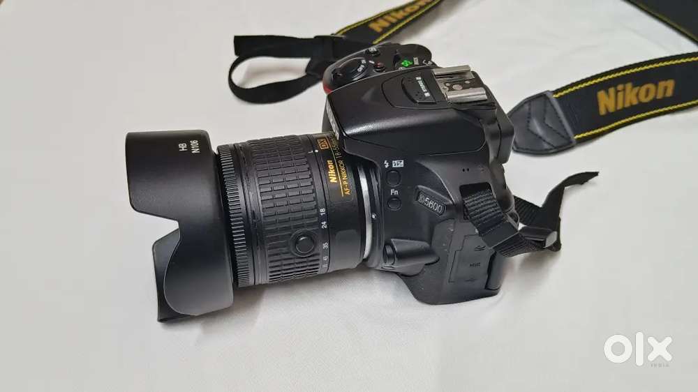 Nikon D5600 DSLR + 18-55mm + 70-300mm Lenses  Excellent Condition