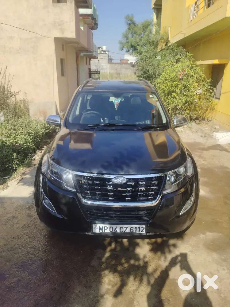 Mahindra XUV500 2020