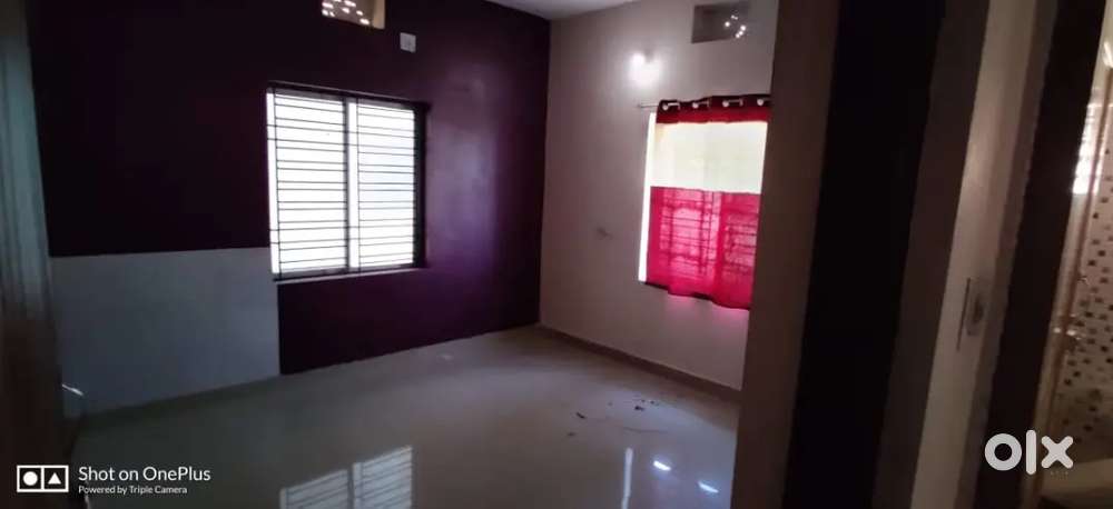 4 person are allowed